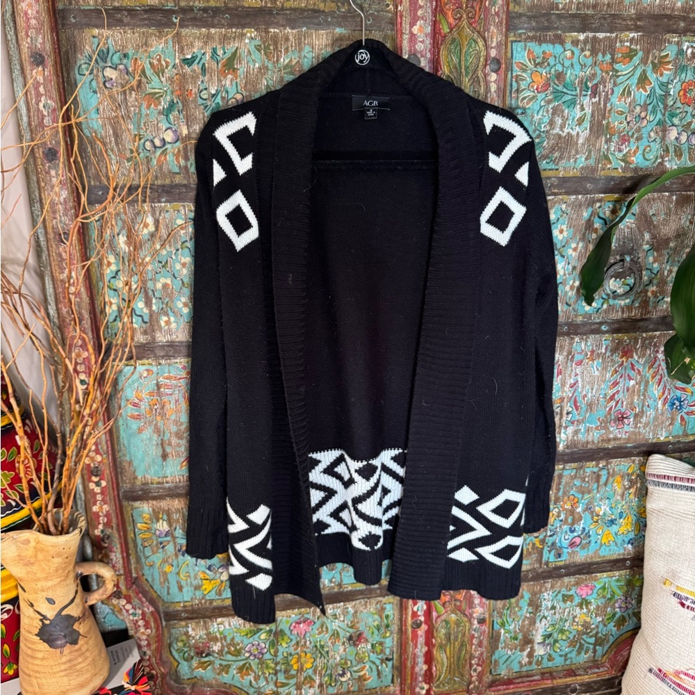 AGB Black and White Patterned Open Cardigan